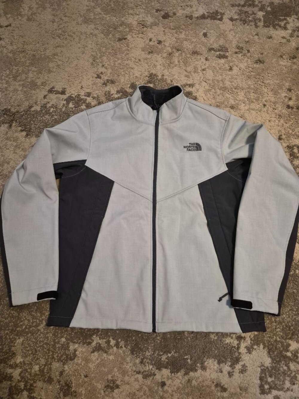 The North Face Large Grey Apex Chromium Thermal Outdoor Jacket